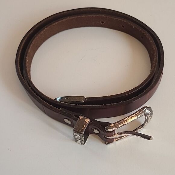Banana Republic Accessories - Vintage Banana Republic Women's Small Leather Belt Patina Buckle Made in USA